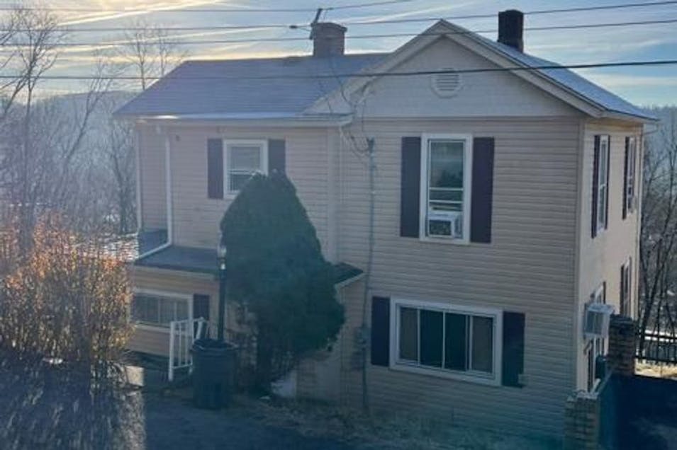 55 Adolphus St Grafton, WV 26354, Taylor County