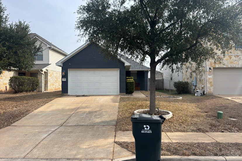 336 Housefinch Loop