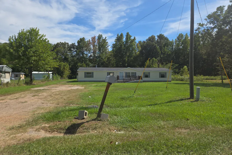 80 Holt Meadows Road Lorman, MS 39096, Jefferson County