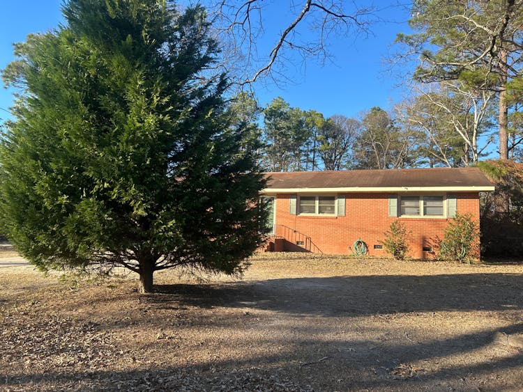 208 Jackson St Warner Robins, GA 31088, Houston County