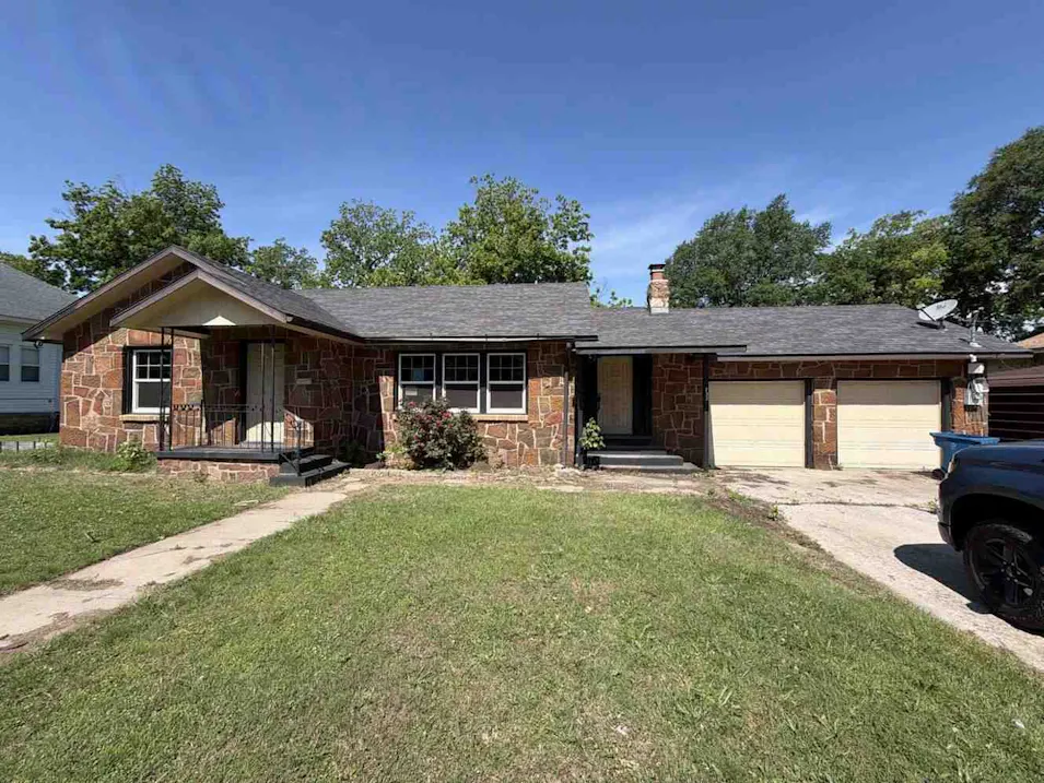 733 S 7th St McAlester, OK 74501, Pittsburg County