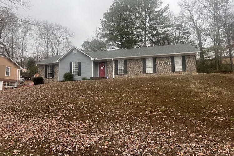 924 August Dr. Birmingham, AL 35215, Jefferson County