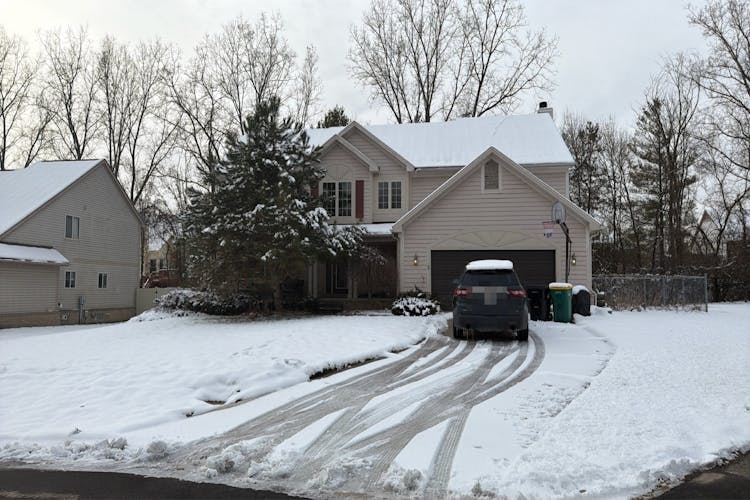 24587 Elmhurst Ave Farmington Hills, MI 48336, Oakland County