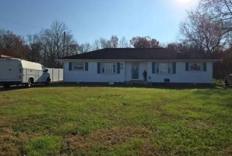 1573 Old Farmington Road Lewisburg, TN 37091, Marshall County