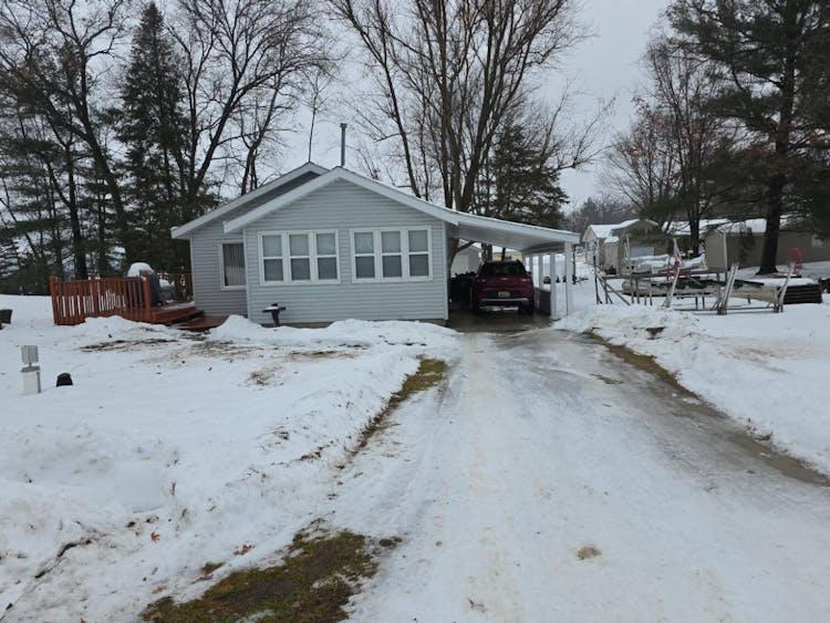 9447 Quincy Rd Saint Helen, MI 48656, Roscommon County