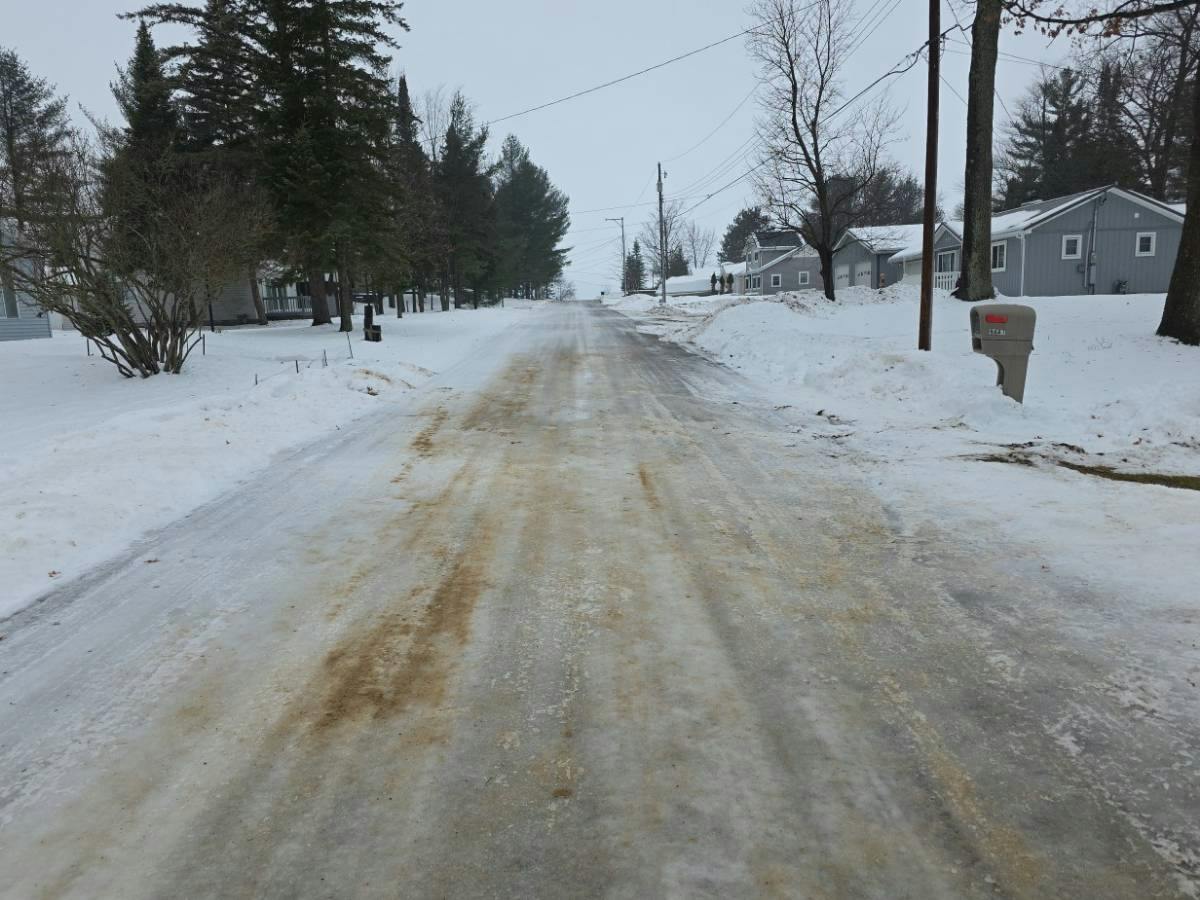 Quincy Rd, Saint Helen, MI 48656