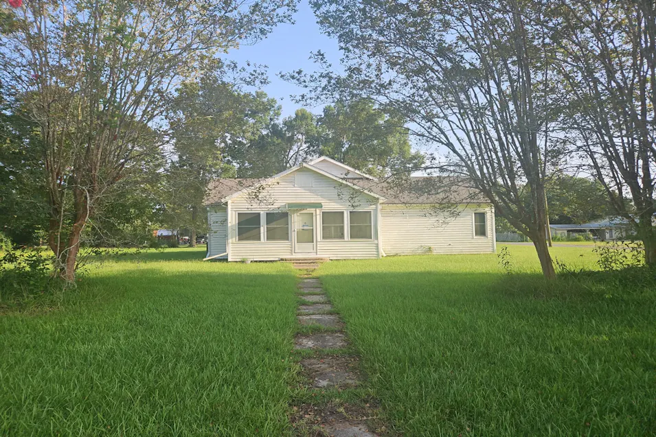 1511 Main St Elton, LA 70532, Allen County