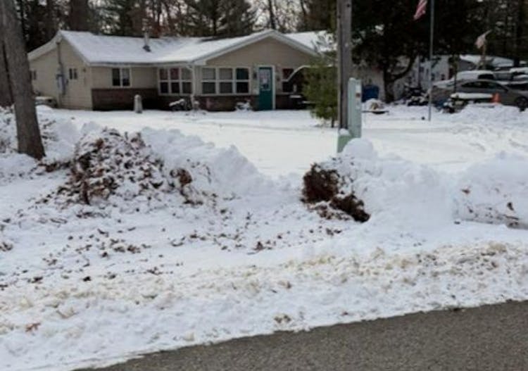 6578 Swallow Dr Harrison, MI 48625, Clare County