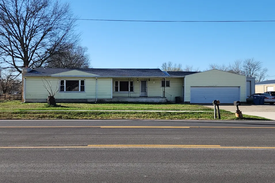 1107 E 12th St Lamar, MO 64759, Barton County