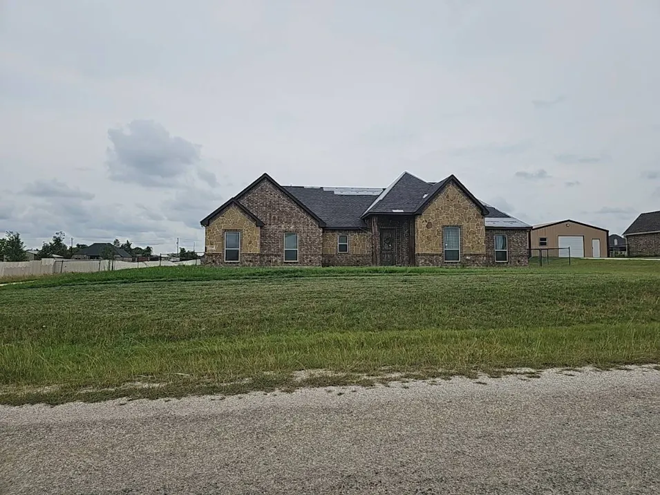 229 Etta Ln Springtown, TX 76082, Parker County