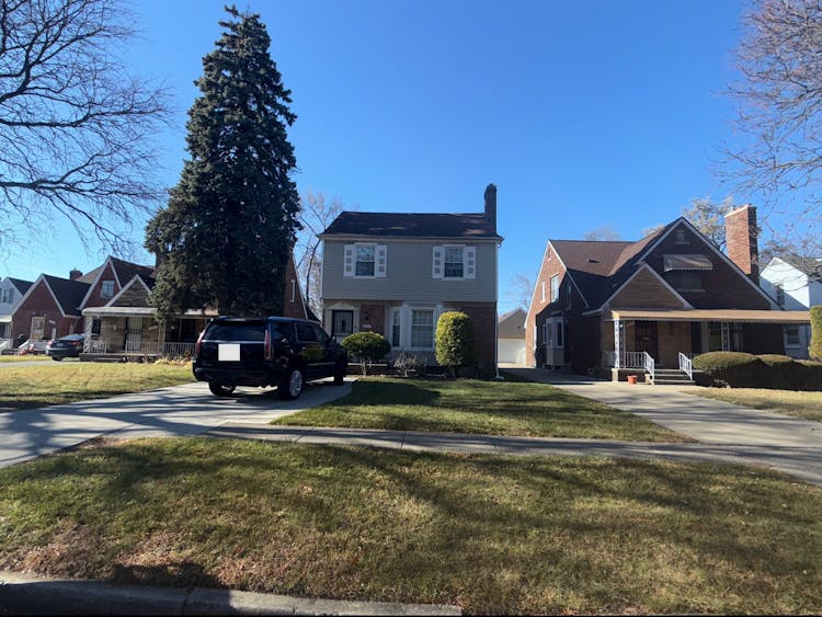 17171 Rosemont Ave Detroit, MI 48219, Wayne County