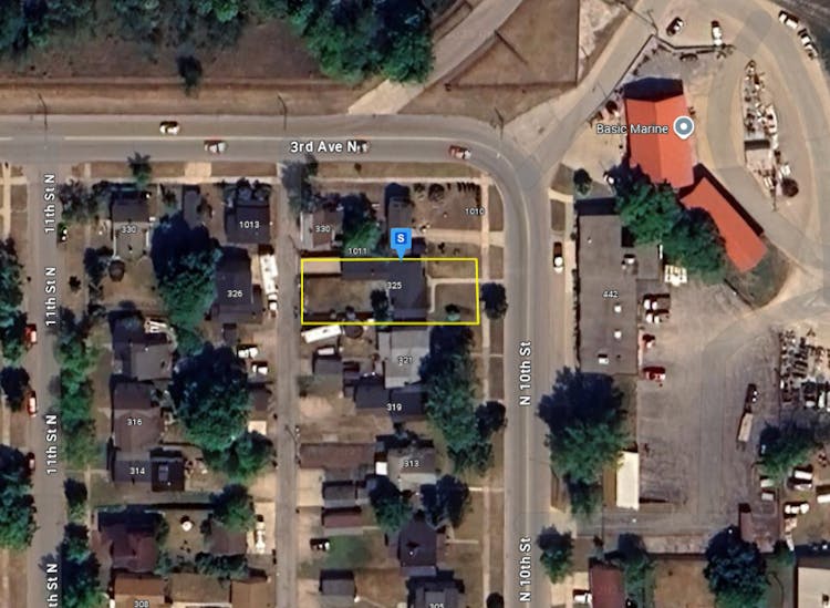 325 N 10th St Escanaba, MI 49829, Delta County