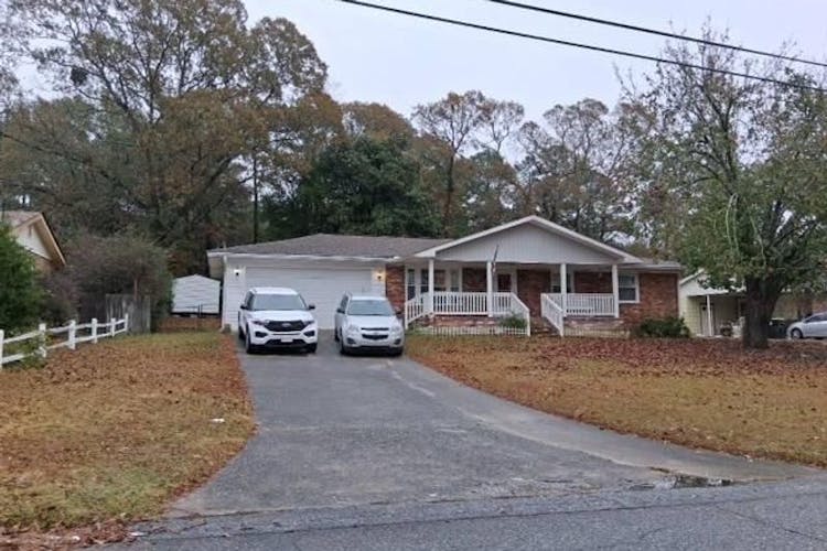 202 Forest Hill Dr Warner Robins, GA 31088, Houston County