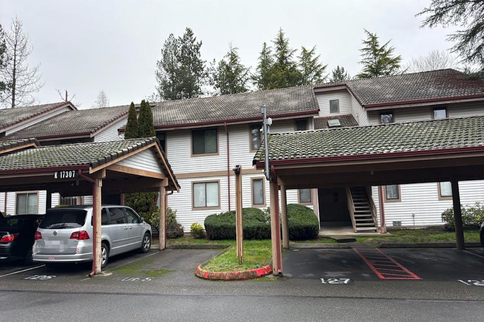 17307 119th Ln SE #k-6 Renton, WA 98058, King County