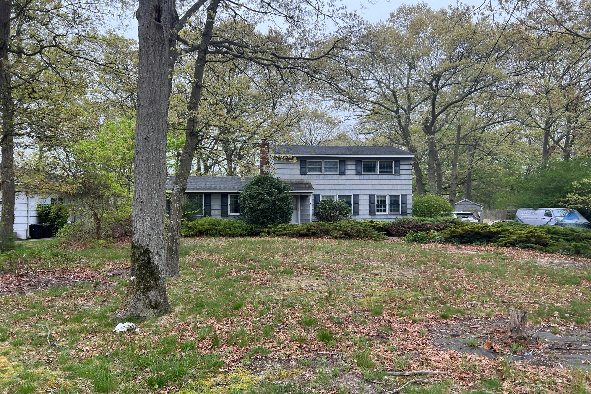 Robinson Ave, Medford, NY 11763 #1