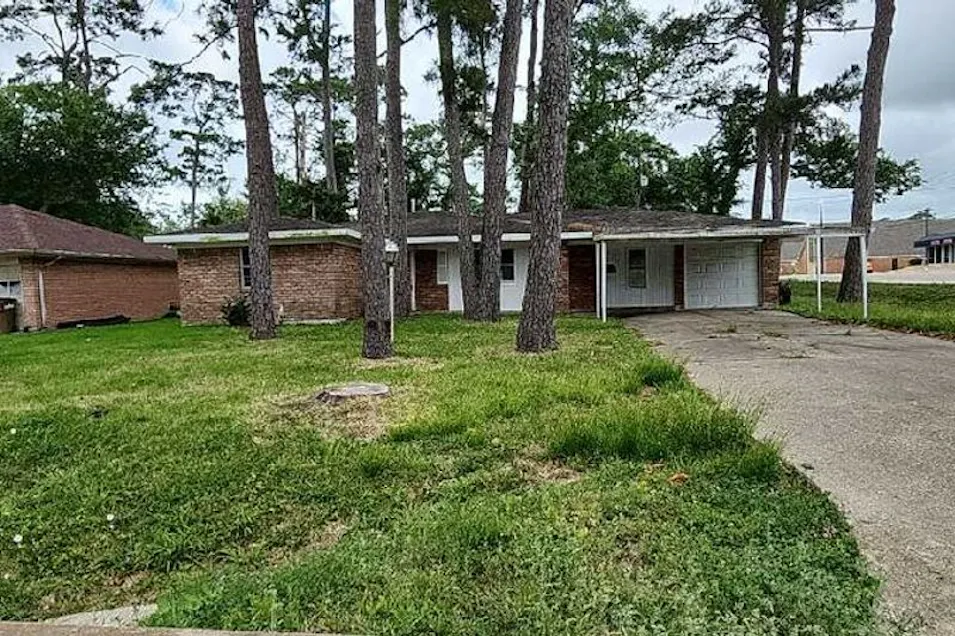 3702 Bayou Cir Dickinson, TX 77539, Galveston County
