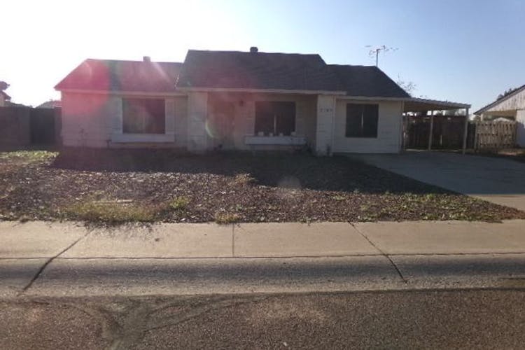 7137 W Mercer Ln Peoria, AZ 85345, Maricopa County