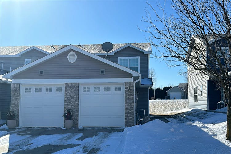 570 Pointe Ct SW Rochester, MN 55902, Olmsted County