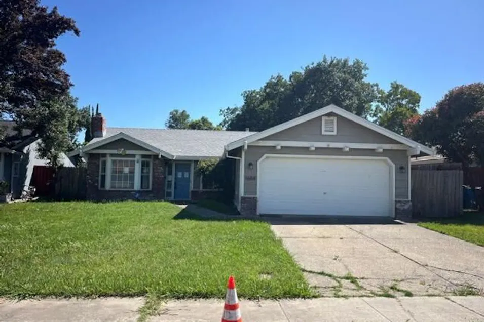 1688 Brookglen Dr Olivehurst, CA 95961, Yuba County