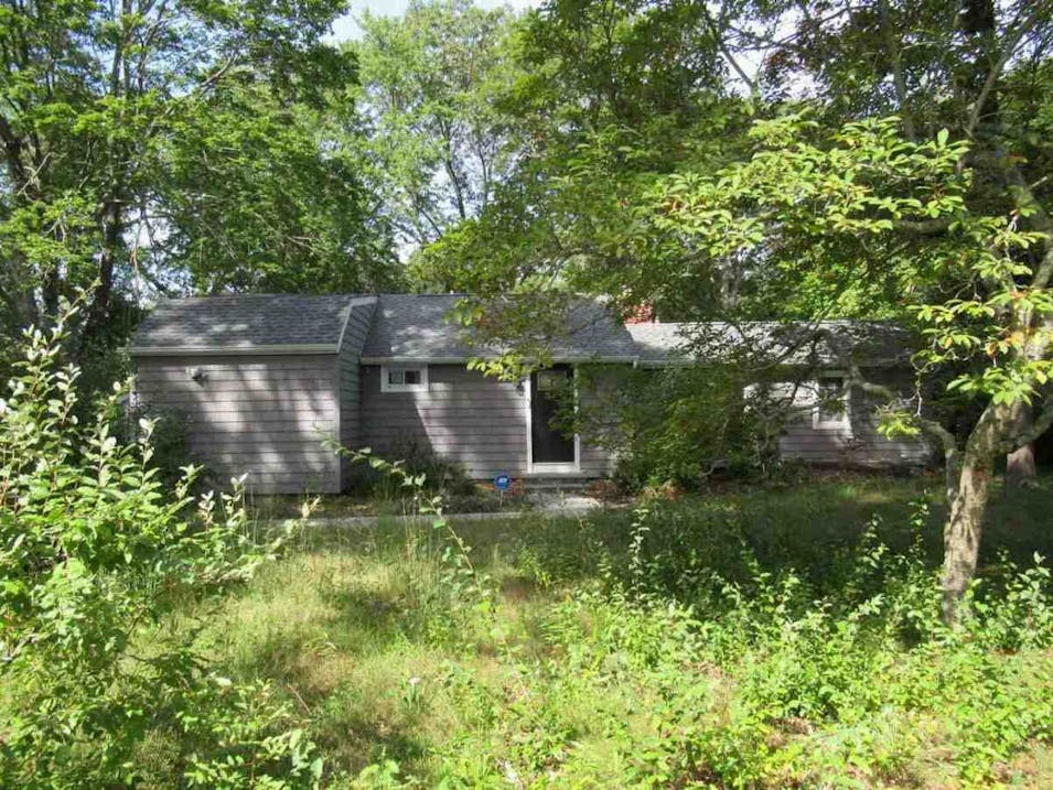 4 Oak Lane Coram, NY 11727, Suffolk County