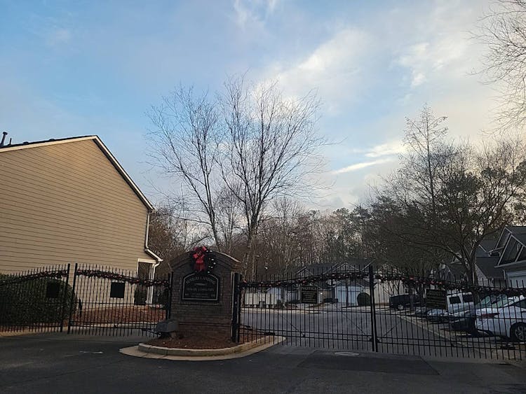 6100 Suttles Dr SW Atlanta, GA 30331, Fulton County