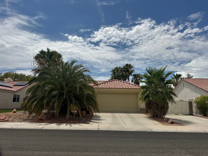 4705 Victoria Beach Way