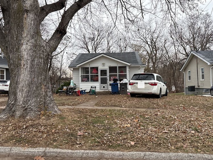 1217 56th Street Des Moines, IA 50311, Polk County