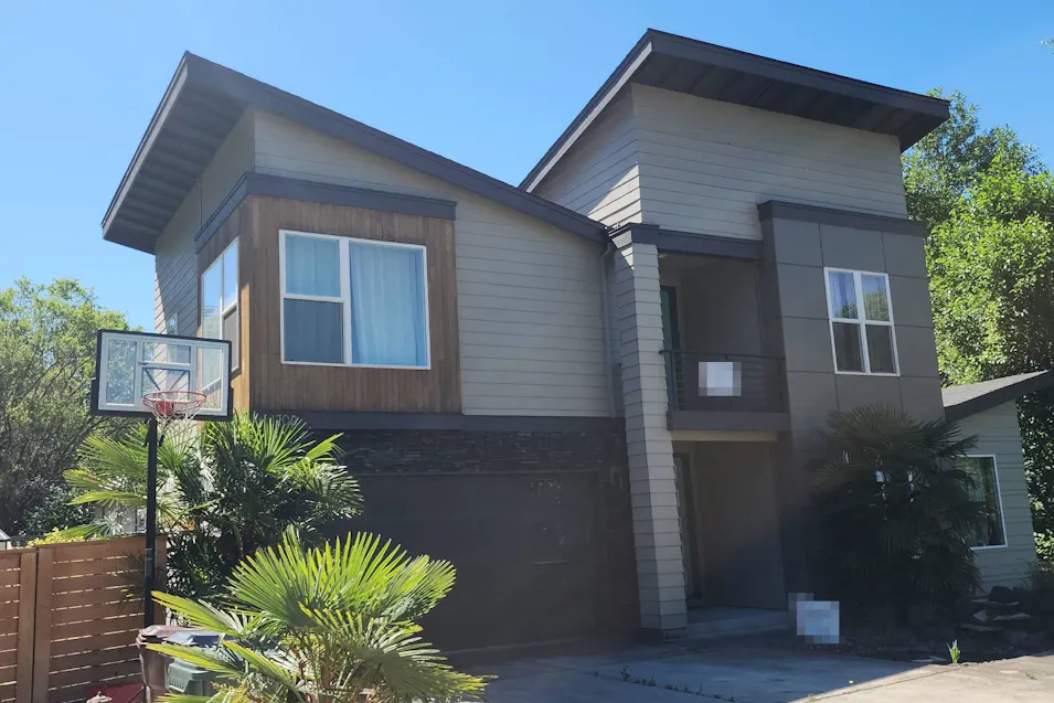202 NW Quail Gardens Place Hillsboro, OR 97124, Washington County