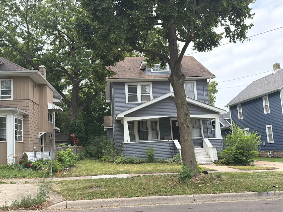 636 Garfield Ave Aurora, IL 60506, Kane County