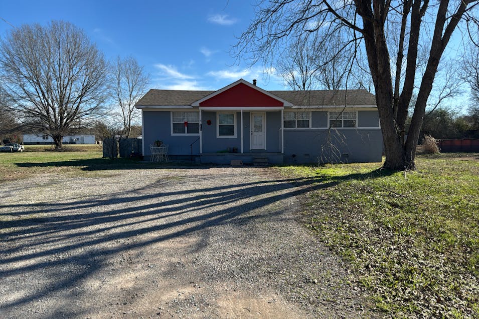 2830 Christmasville Rd Jackson, TN 38305, Madison County