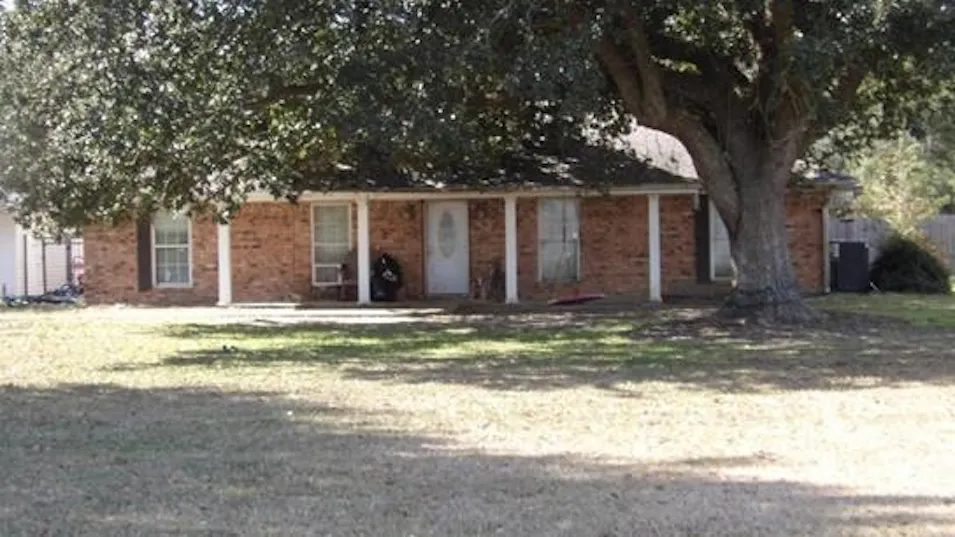 7132 Vermillion Dr Lake Charles, LA 70605, Calcasieu County