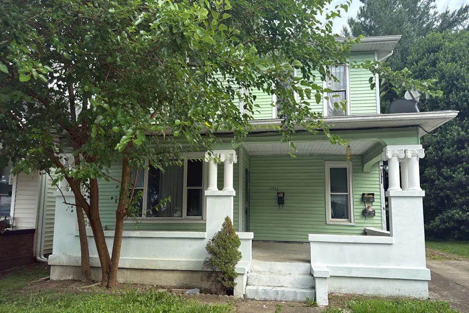 1316 E Elm St New Albany, IN 47150-3094, Floyd County