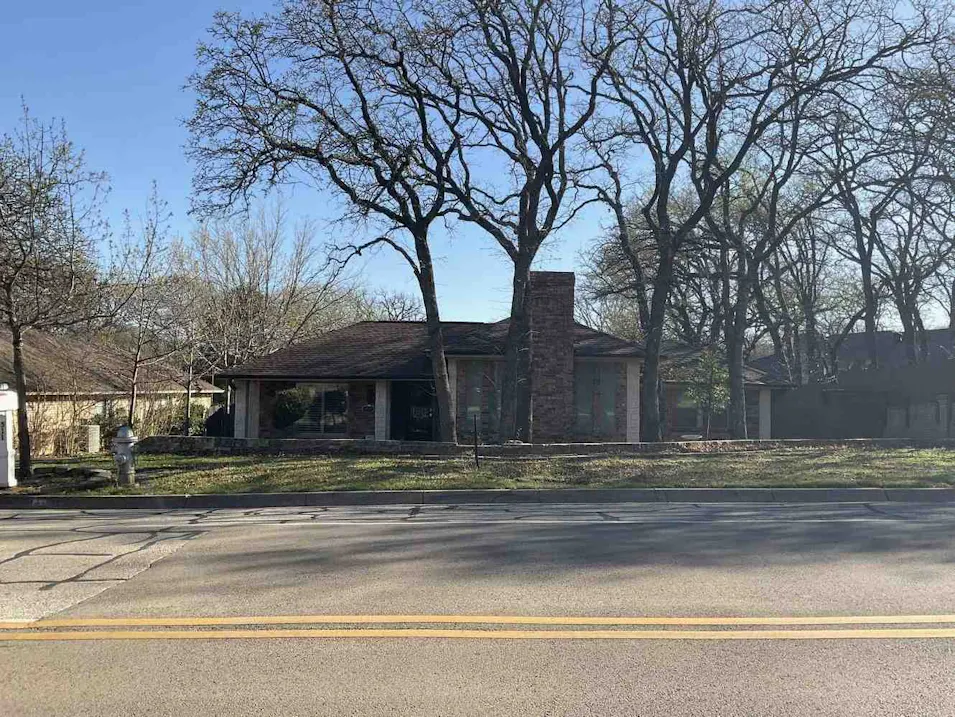 511 Washington Drive Arlington, TX 76011, Tarrant County