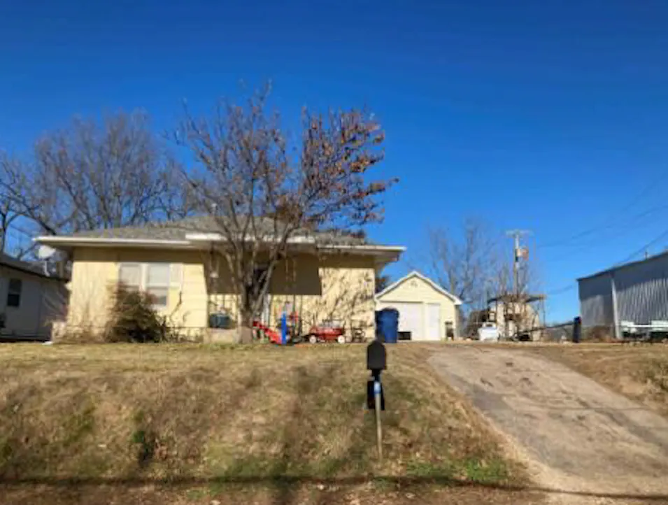 2123 Trenton St Joplin, MO 64801, Jasper County