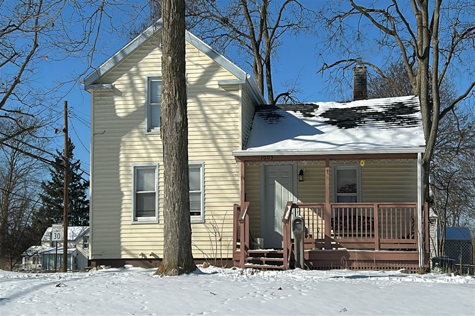 1003 North Broad Street Adrian, MI 49221, Lenawee County