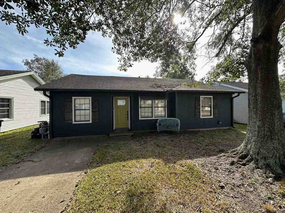 2217 2nd St Port Neches, TX 77651, Jefferson County