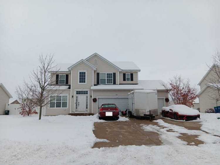 5860 Crowberry Trl N Saginaw, MI 48603, Saginaw County
