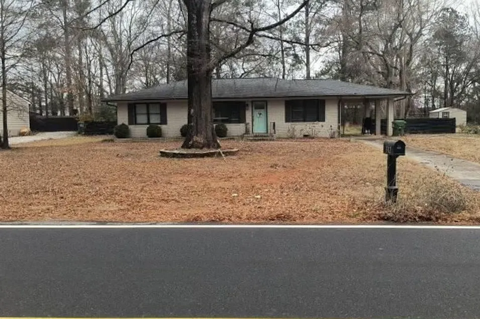 312 Glen Iris Dr Monroe, GA 30655, Walton County