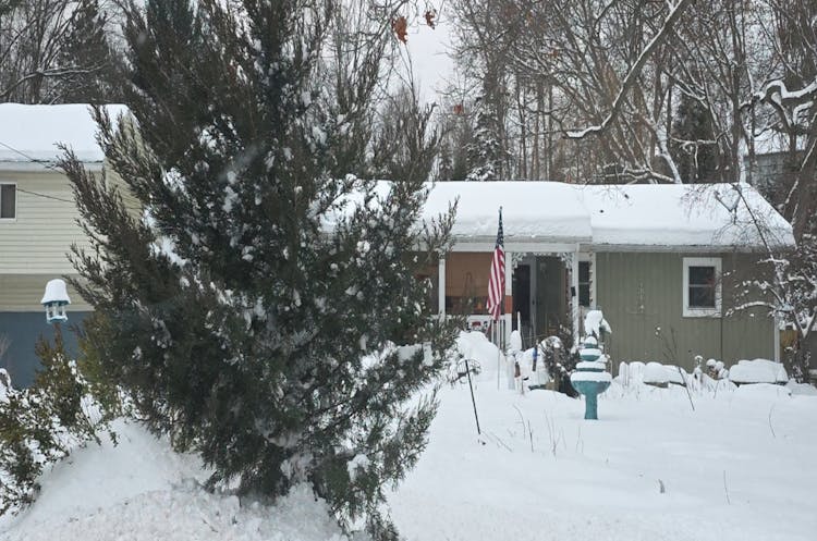 4311 Lake Harbor Rd Norton Shores, MI 49441, Muskegon County