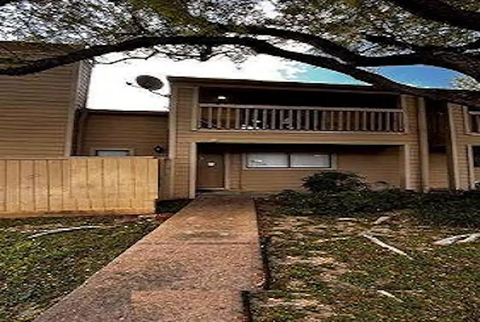 9333 Pagewood Ln Houston, TX 77063, Harris County