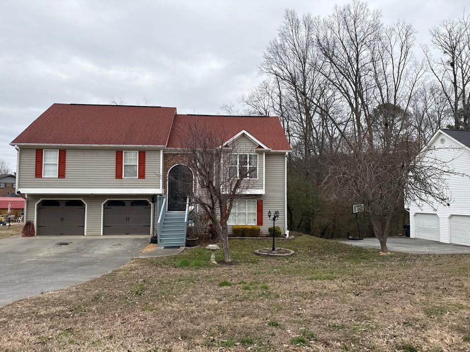 135 Twin Oaks Dr Calhoun, GA 30701, Gordon County