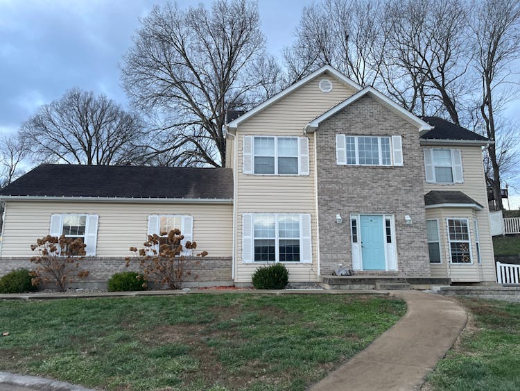 100 Lane Garrett Dr Marthasville, MO 63357, Warren County