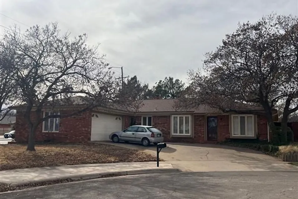 8016 Durham Avenue Lubbock, TX 79424, Lubbock County