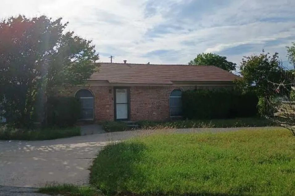 2000 Swaim Drive Granbury, TX 76048, Hood County