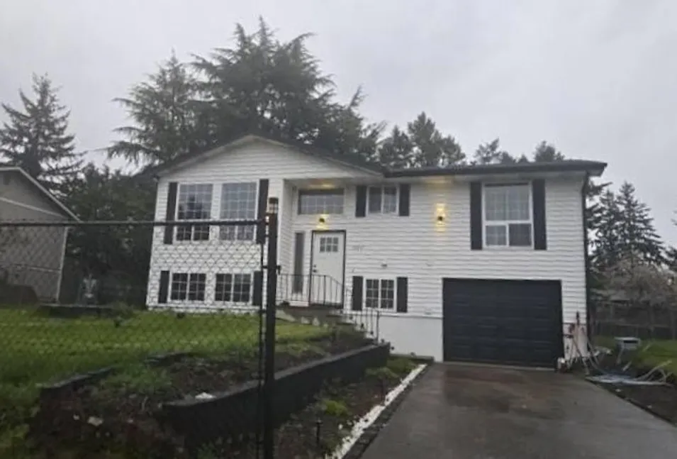 15217 16th Ave E Tacoma, WA 98445, Pierce County