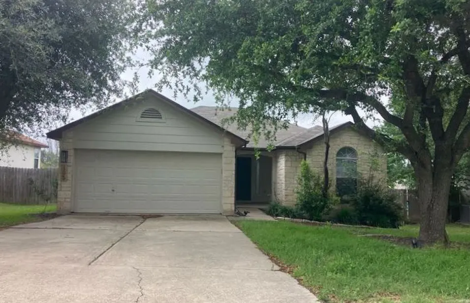 105 Lakemont Dr Hutto, TX 78634, Williamson County