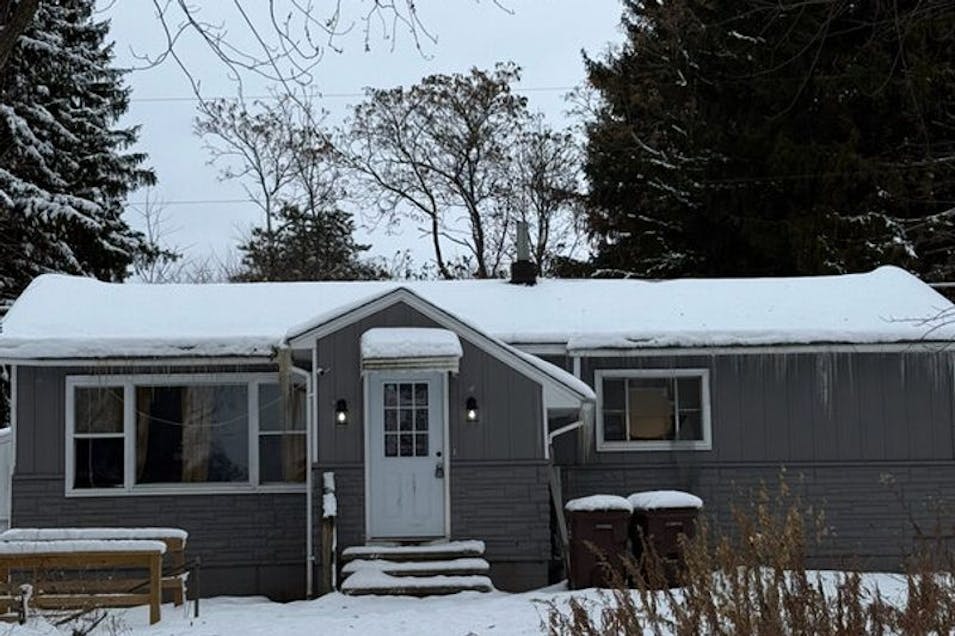 9470 Peck Rd Greenville, MI 48838, Montcalm County