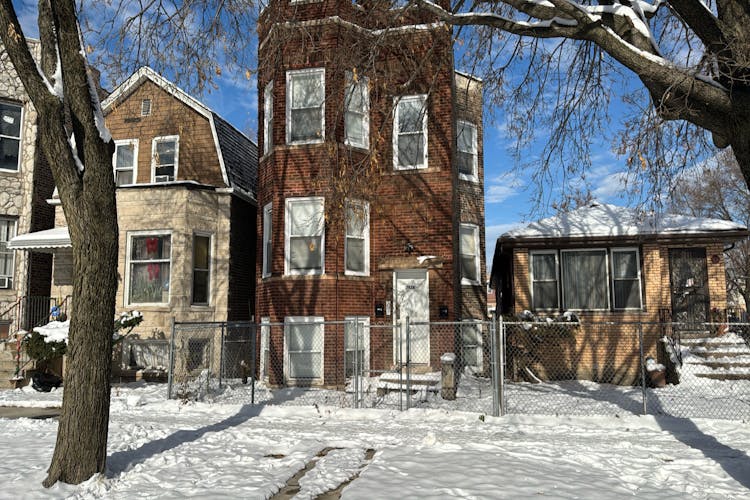 3838 W Ferdinand St Chicago, IL 60624, Cook County