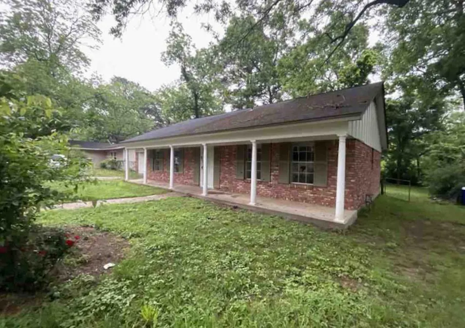 207 E Homewood Dr Crockett, TX 75835, Houston County