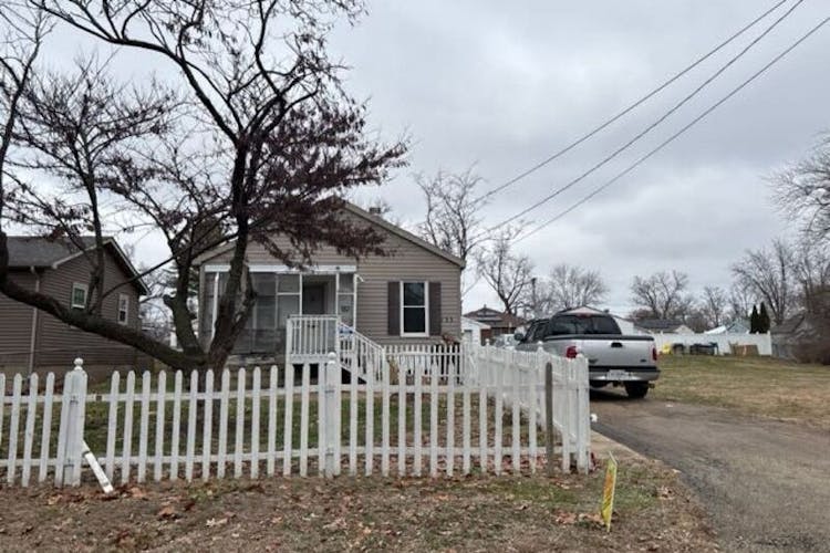 133 Oaklawn Circle Creve Coeur, IL 61610, Tazewell County